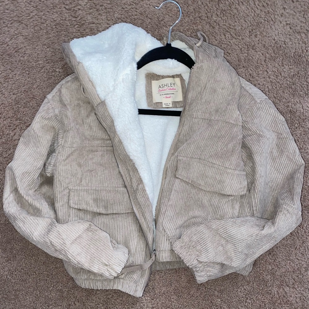 Corodoroy/Sherpa jacket - Picture 1 of 9